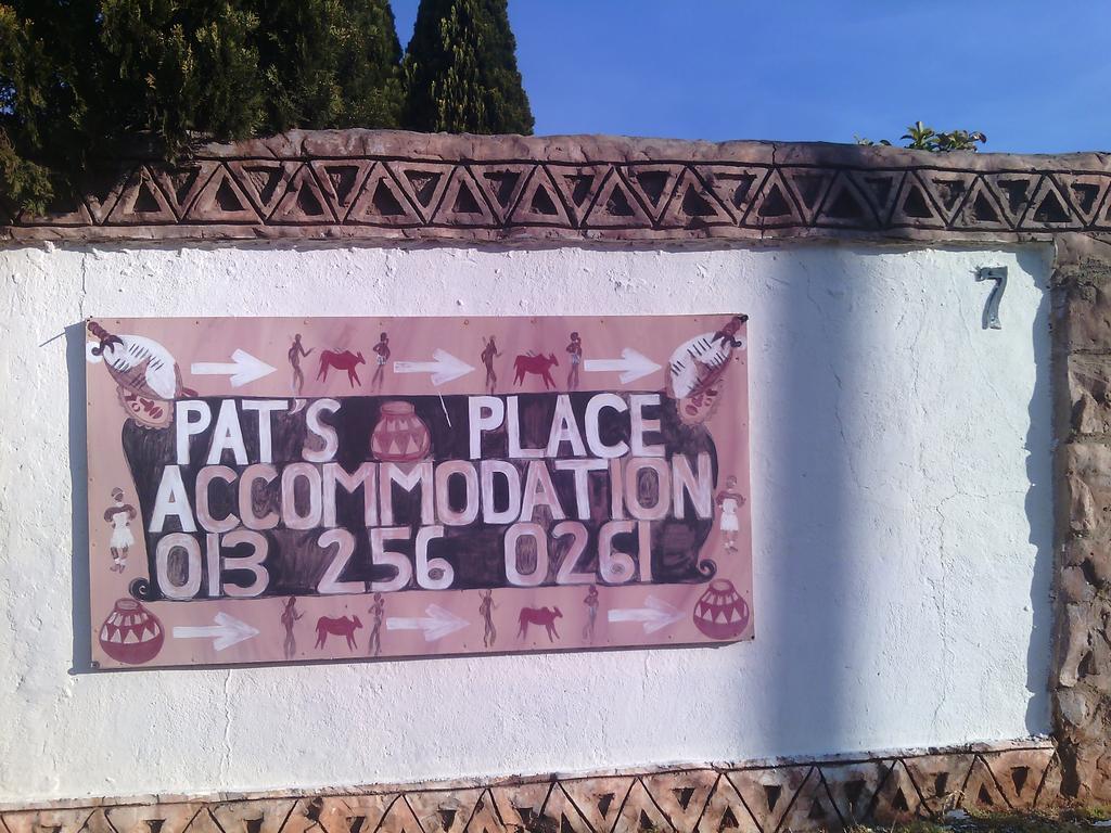Pat'S Place Machadodorp ภายนอก รูปภาพ