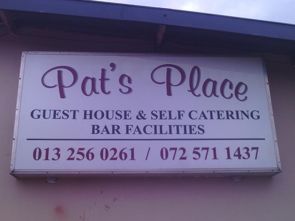 Pat'S Place Machadodorp ภายนอก รูปภาพ