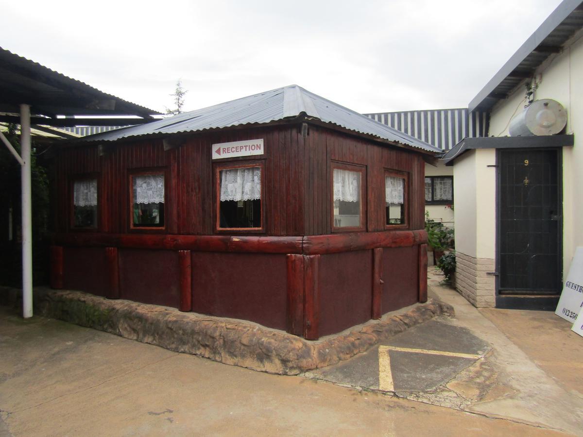 Pat'S Place Machadodorp ภายนอก รูปภาพ